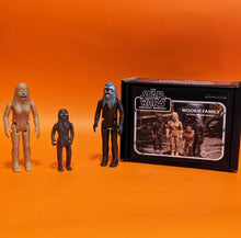 Load image into Gallery viewer, Cheesecake Customs - Holiday Special Wookie Family Action Figure Boxset
