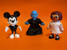 Load image into Gallery viewer, Pocket Horror - Annabelle 4.5&quot; Action Figure